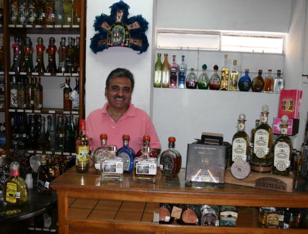 El Buho Liquor Store